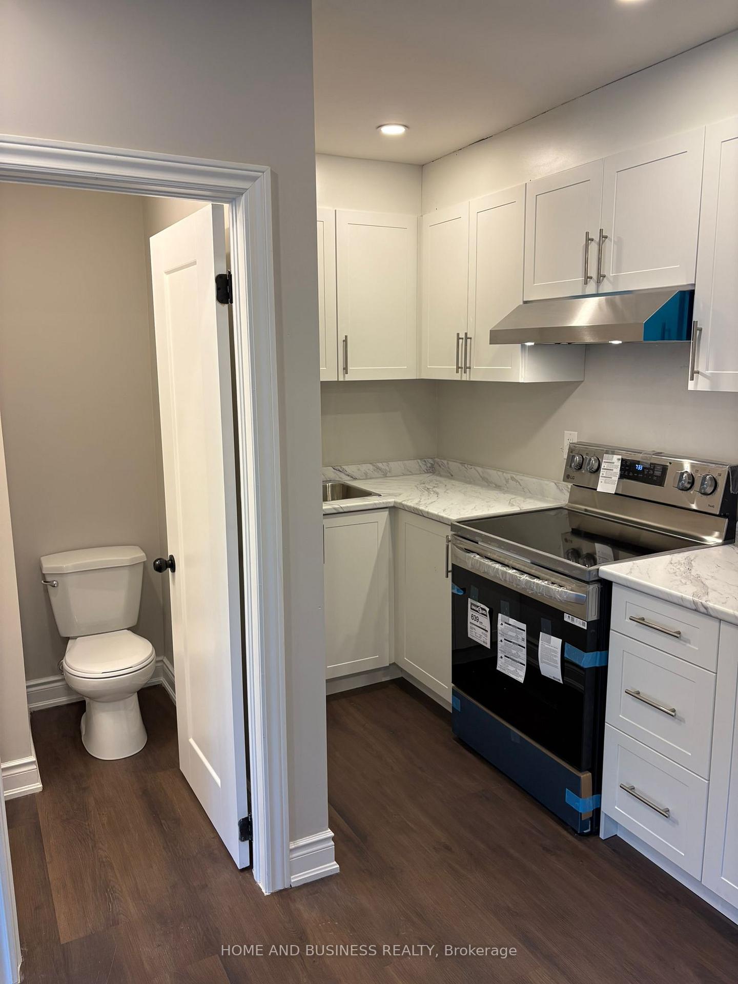 Photo 7 of Unit 3, 38 River Drive, Halton Hills, Georgetown — HOMEH