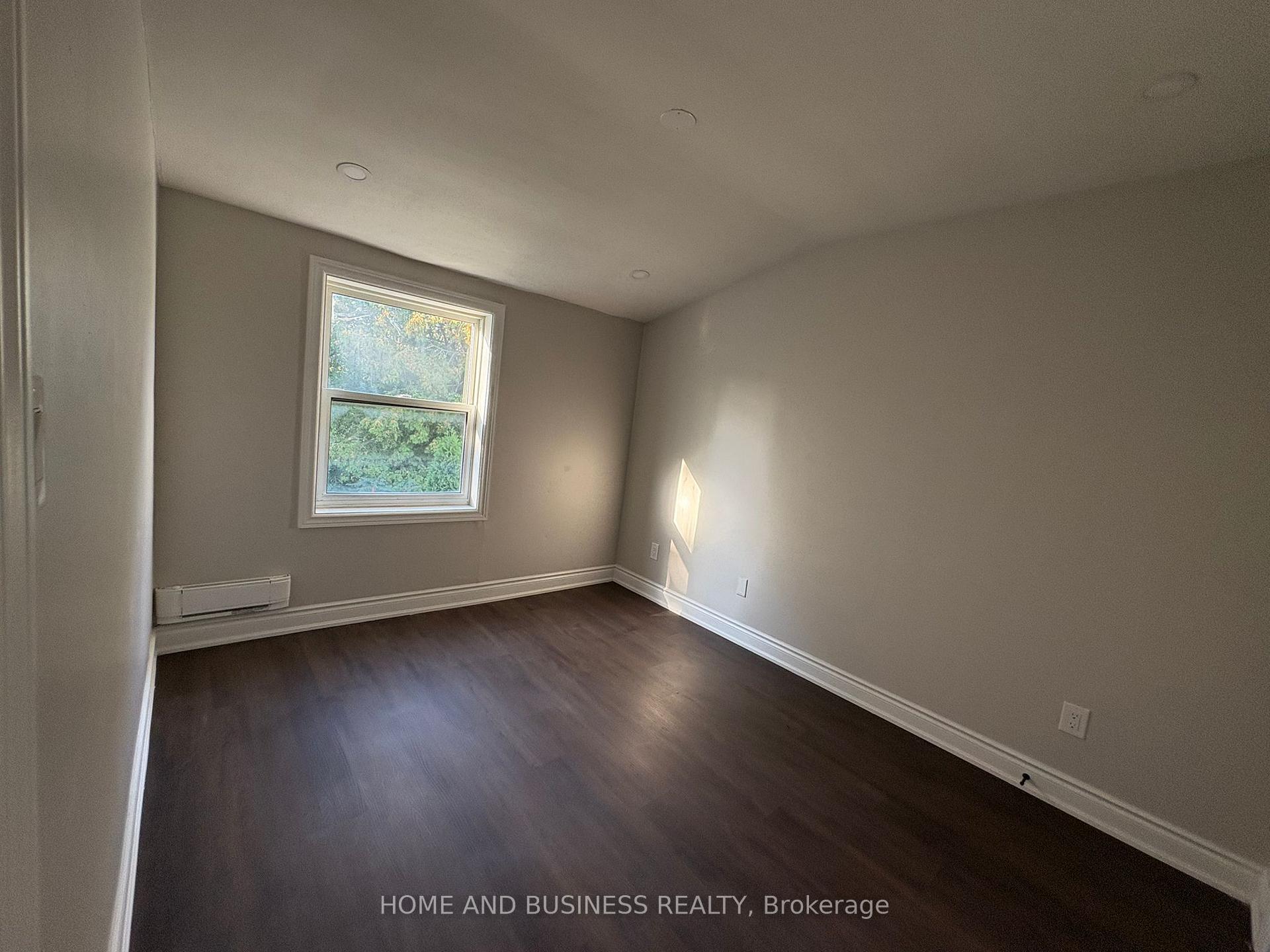 Photo 12 of Unit 3, 38 River Drive, Halton Hills, Georgetown — HOMEH