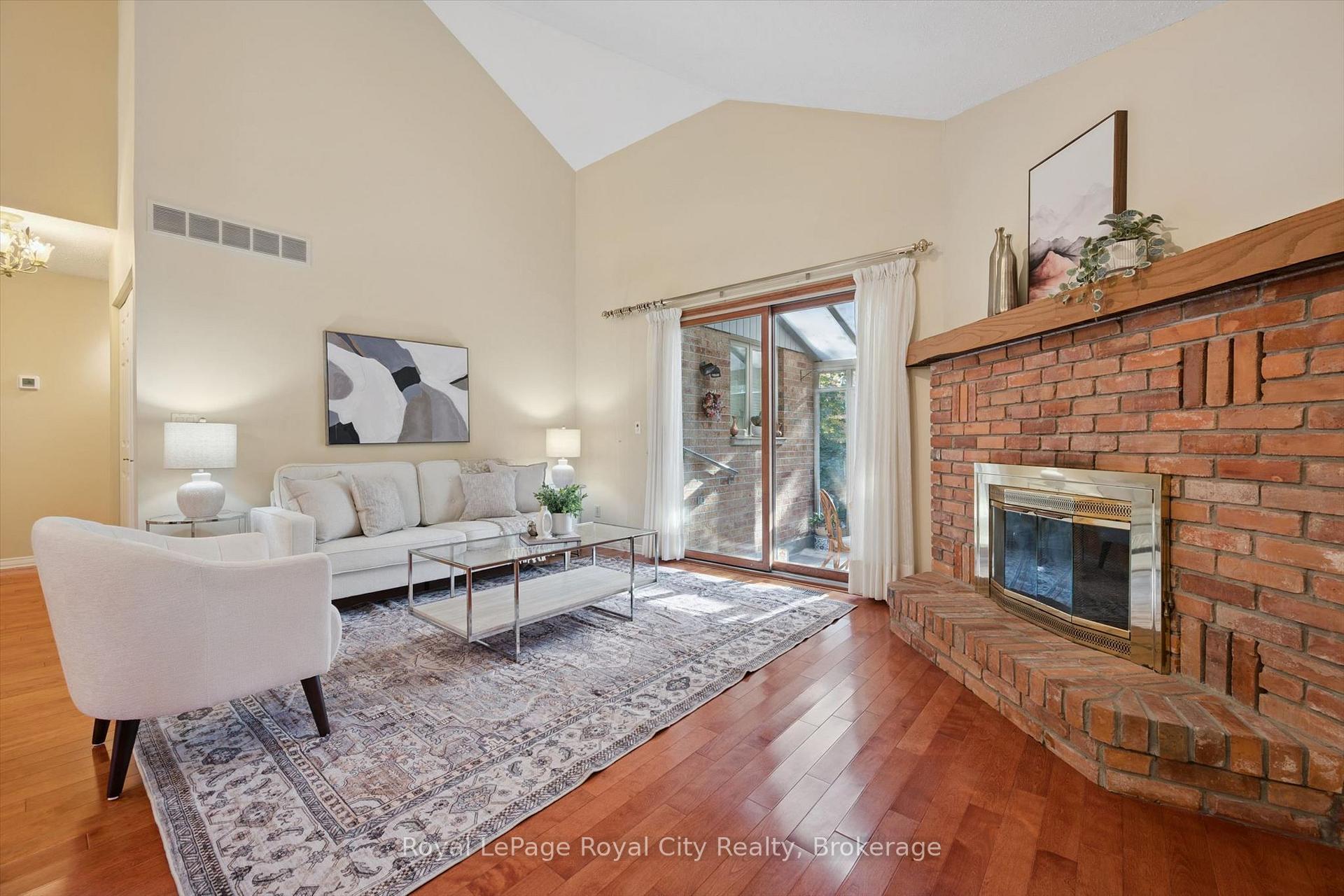 Photo 10 of 83 Wimbledon Road, Guelph, Willow West/Sugarbush/West Acres — HOMEH