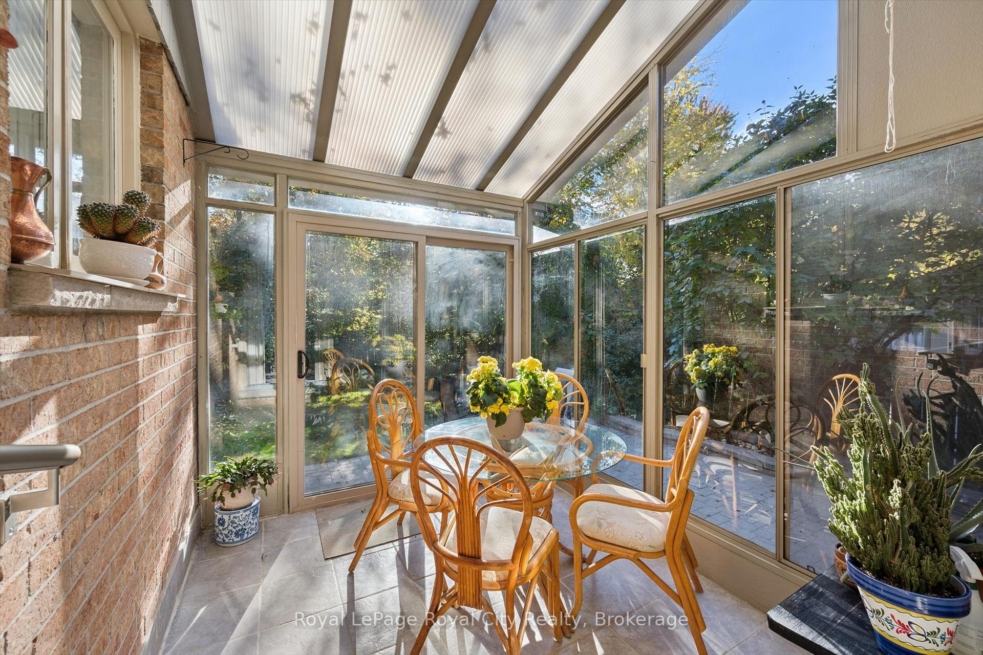 Photo 11 of 83 Wimbledon Road, Guelph, Willow West/Sugarbush/West Acres — HOMEH