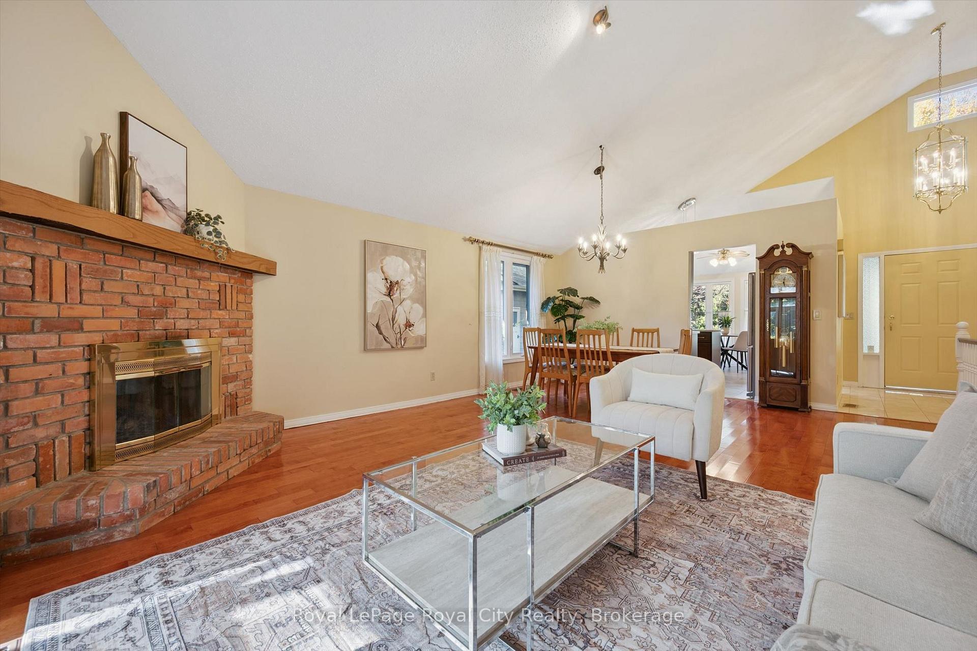 Photo 12 of 83 Wimbledon Road, Guelph, Willow West/Sugarbush/West Acres — HOMEH