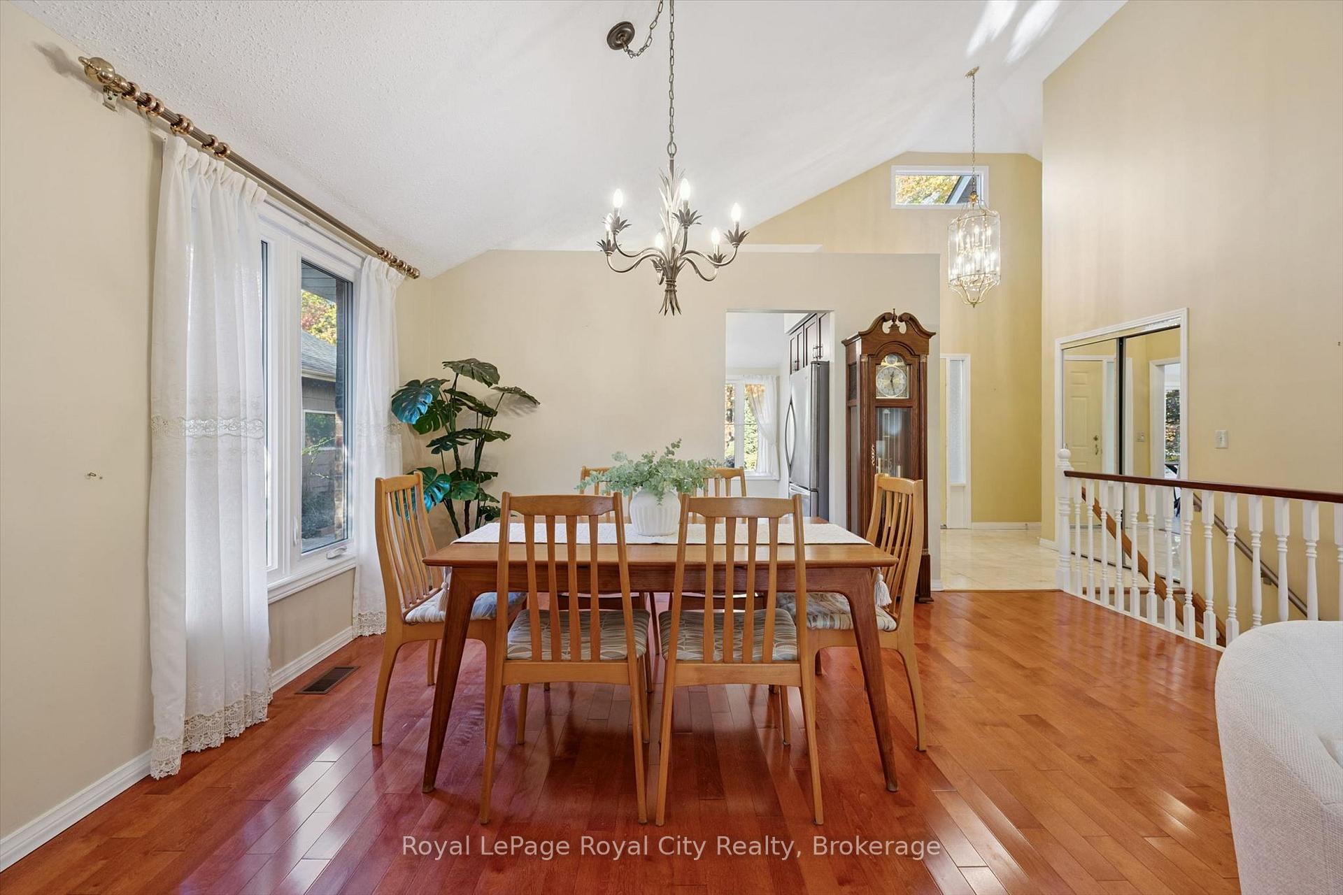 Photo 14 of 83 Wimbledon Road, Guelph, Willow West/Sugarbush/West Acres — HOMEH