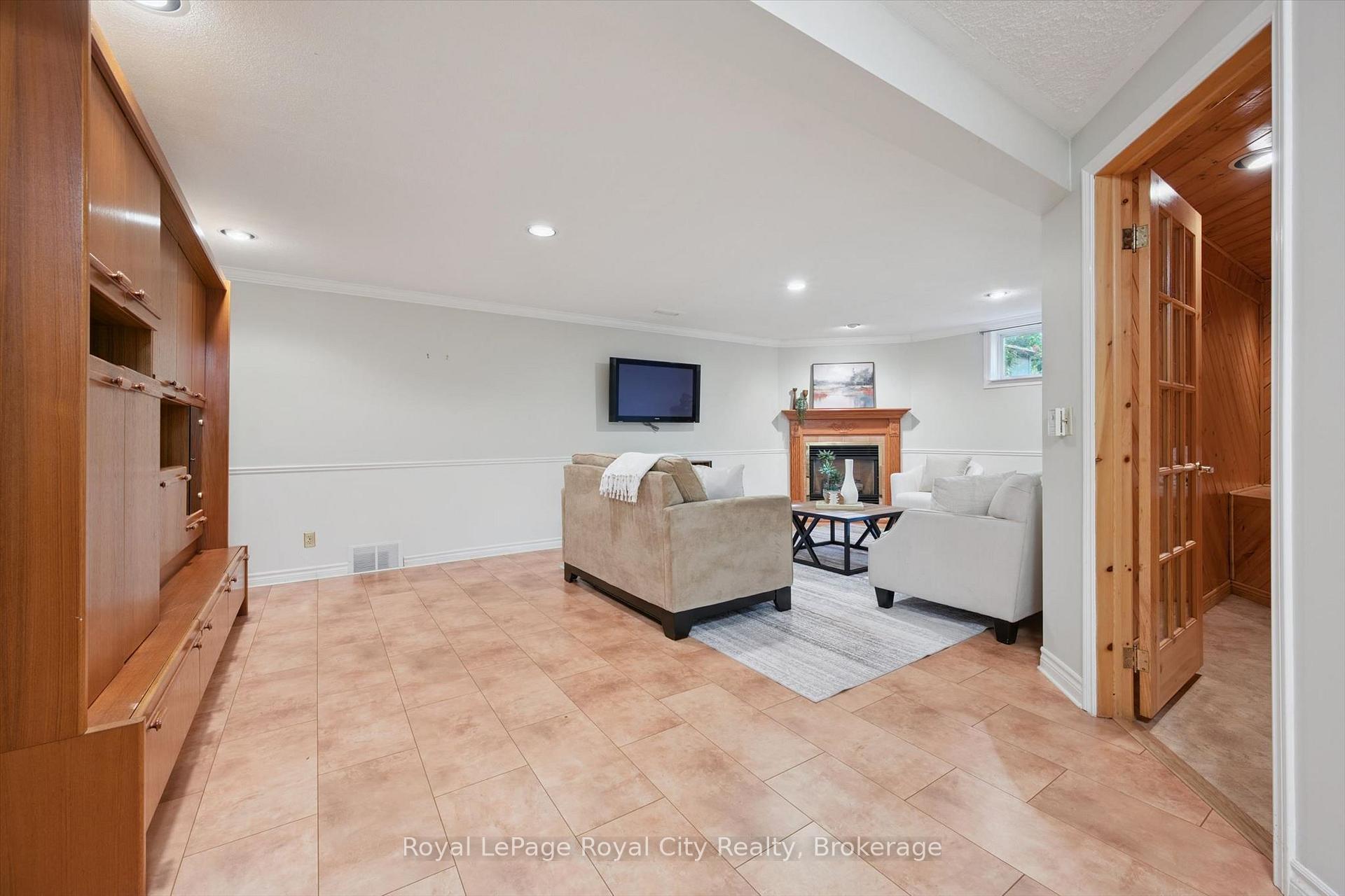 Photo 33 of 83 Wimbledon Road, Guelph, Willow West/Sugarbush/West Acres — HOMEH