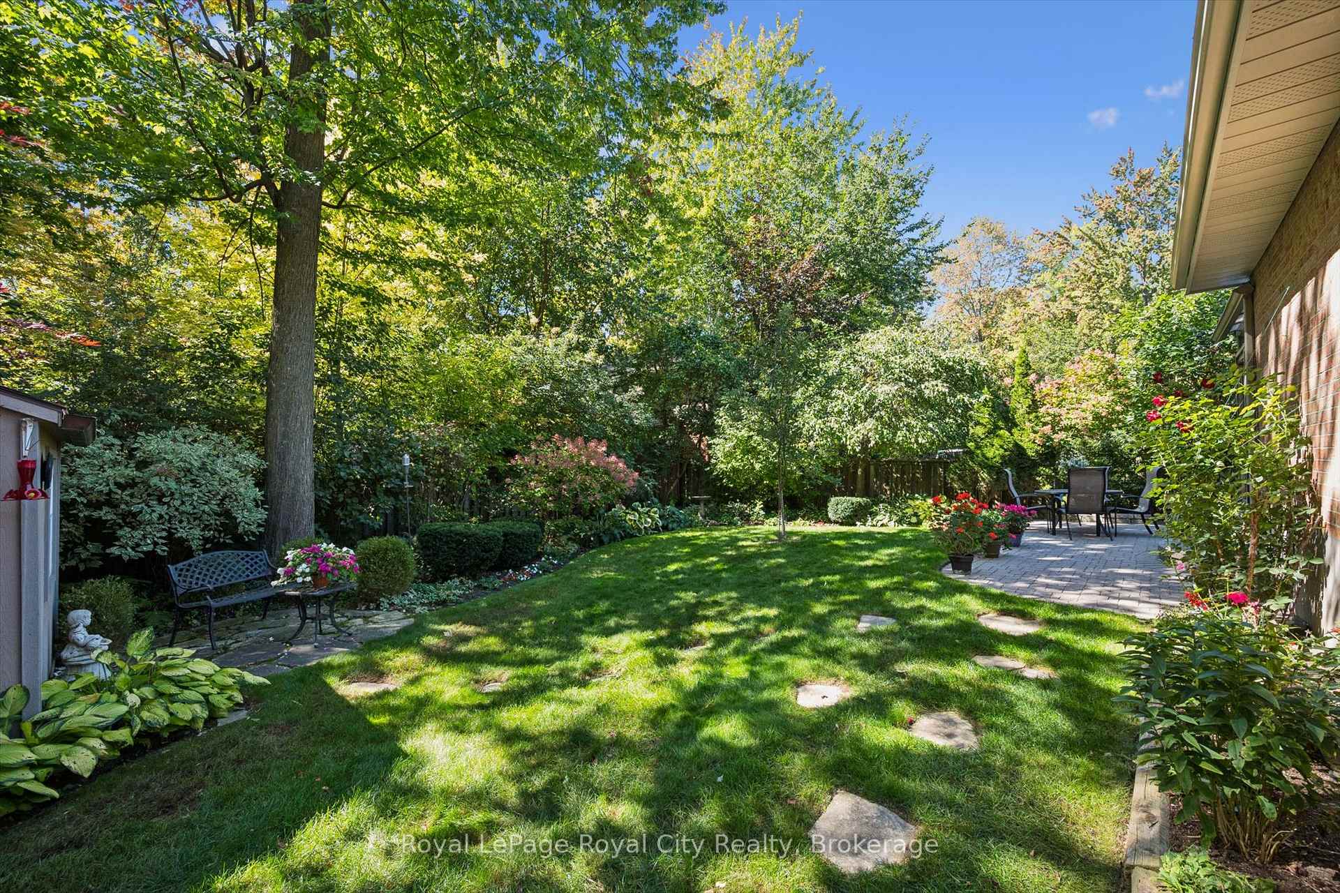 Photo 38 of 83 Wimbledon Road, Guelph, Willow West/Sugarbush/West Acres — HOMEH