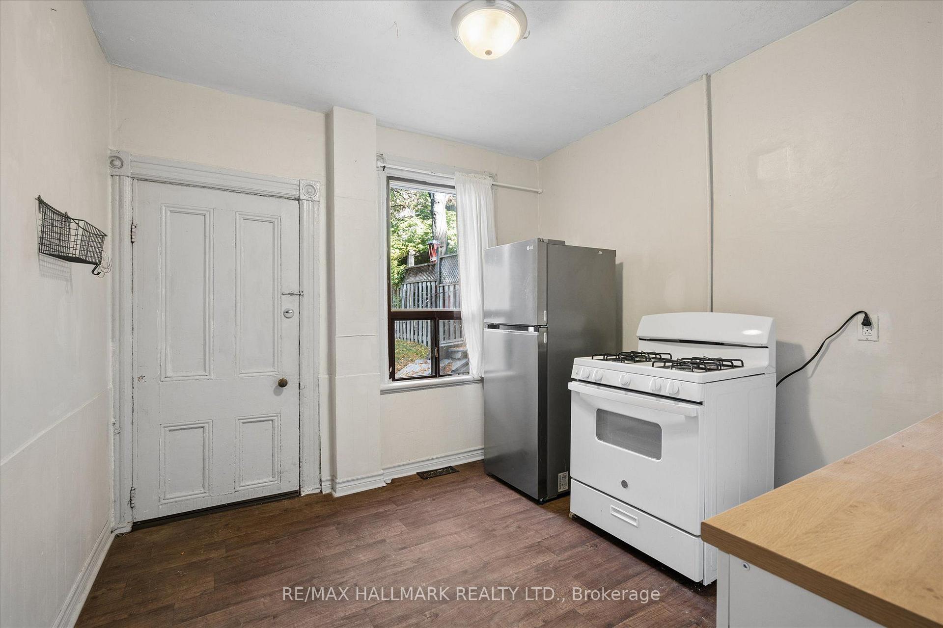 Photo 9 of 4 First Avenue, Toronto, South Riverdale — HOMEH