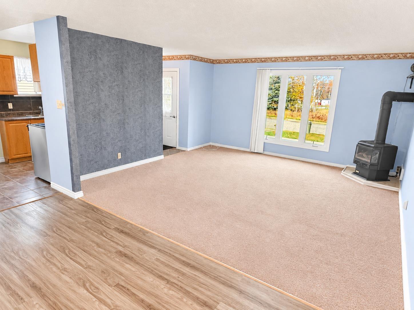 Photo 10 of 43 McLaren Crescent, Elliot Lake — HOMEH