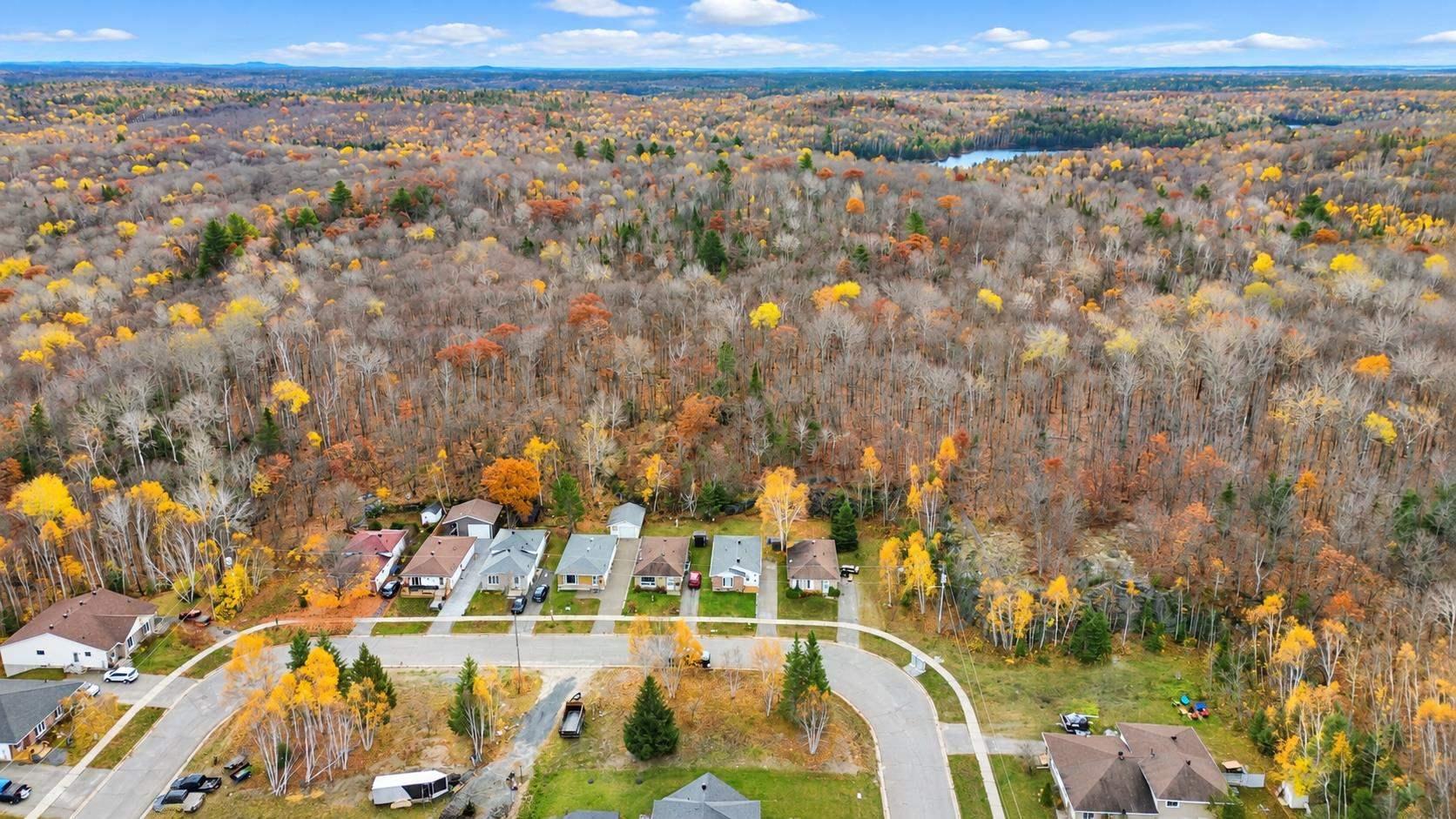 Photo 30 of 43 McLaren Crescent, Elliot Lake — HOMEH