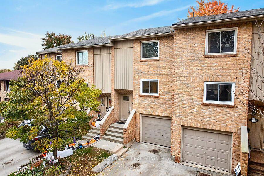 Photo 1 of Unit 3, 63 Fonthill Road, Hamilton, Fessenden — HOMEH