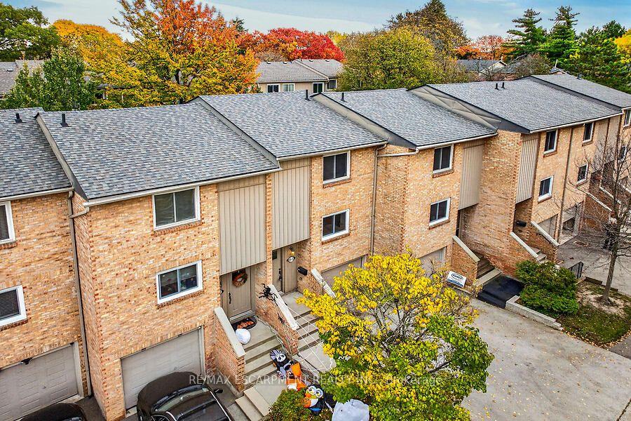 Photo 2 of Unit 3, 63 Fonthill Road, Hamilton, Fessenden — HOMEH