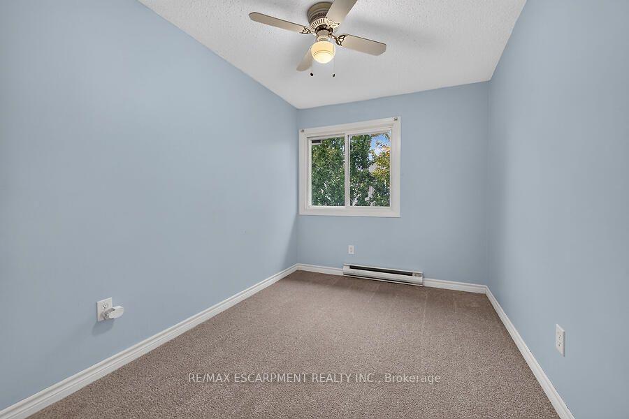 Photo 25 of Unit 3, 63 Fonthill Road, Hamilton, Fessenden — HOMEH