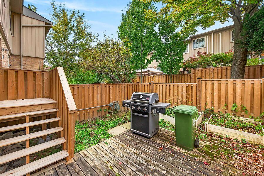 Photo 32 of Unit 3, 63 Fonthill Road, Hamilton, Fessenden — HOMEH