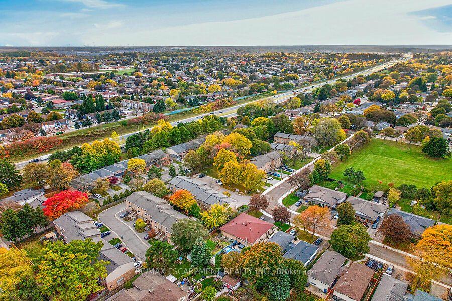 Photo 39 of Unit 3, 63 Fonthill Road, Hamilton, Fessenden — HOMEH