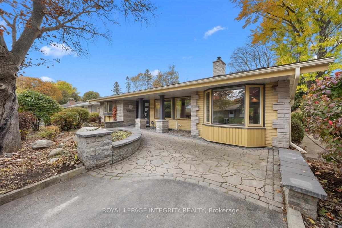 Photo 1 of 2656 Marble Crescent, Ottawa, Mooneys Bay/Riverside Park — HOMEH