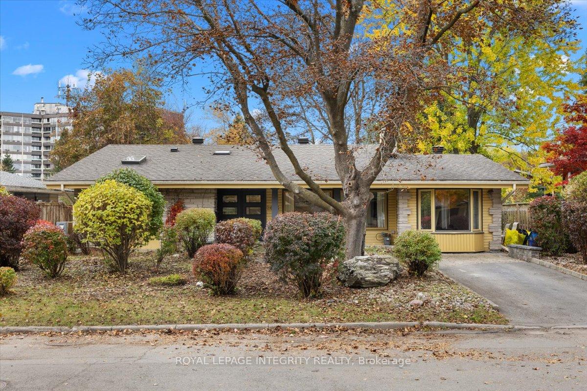 Photo 3 of 2656 Marble Crescent, Ottawa, Mooneys Bay/Riverside Park — HOMEH