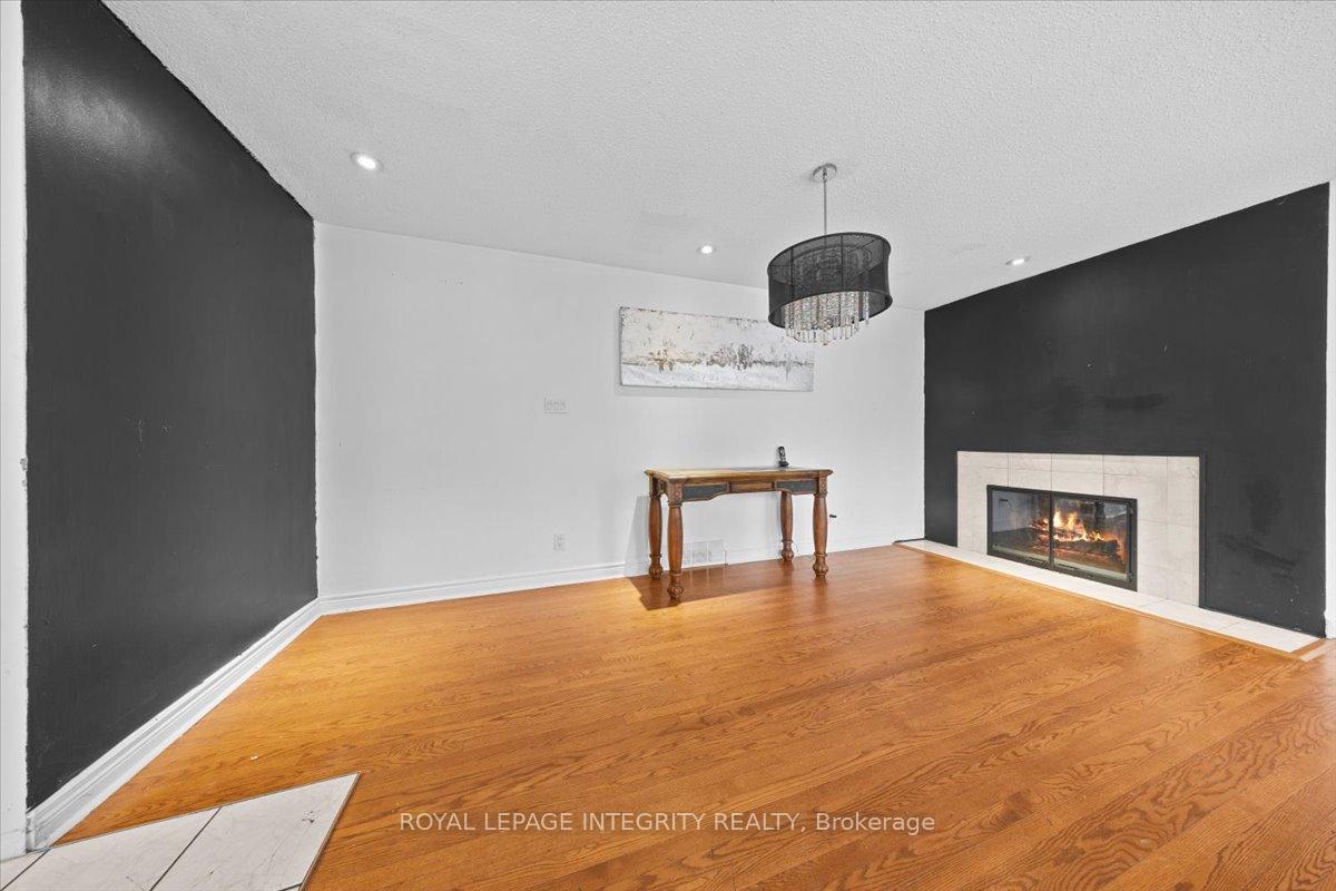 Photo 18 of 2656 Marble Crescent, Ottawa, Mooneys Bay/Riverside Park — HOMEH