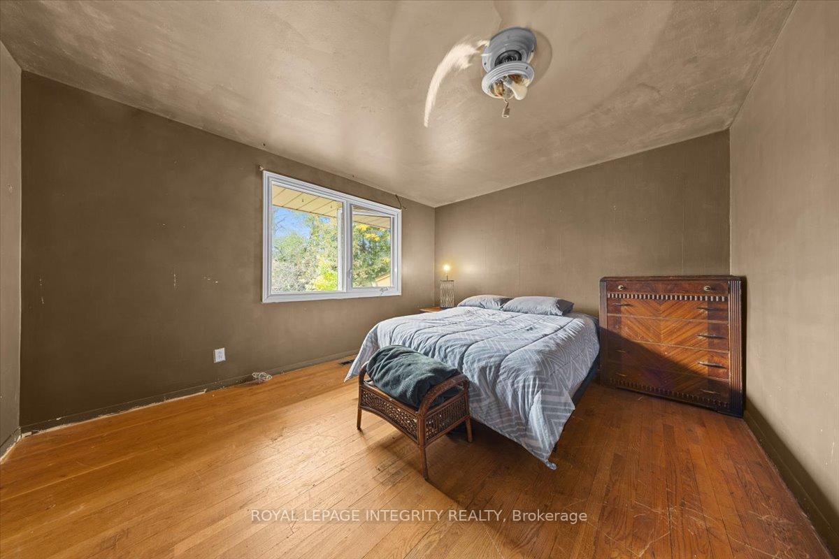 Photo 26 of 2656 Marble Crescent, Ottawa, Mooneys Bay/Riverside Park — HOMEH