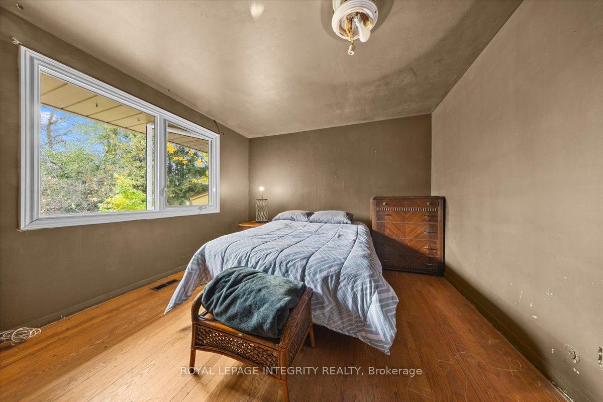 Photo 27 of 2656 Marble Crescent, Ottawa, Mooneys Bay/Riverside Park — HOMEH