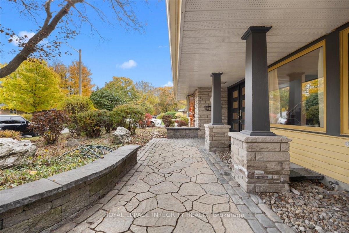 Photo 36 of 2656 Marble Crescent, Ottawa, Mooneys Bay/Riverside Park — HOMEH