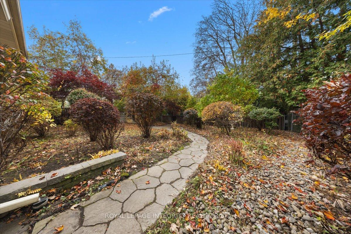 Photo 38 of 2656 Marble Crescent, Ottawa, Mooneys Bay/Riverside Park — HOMEH