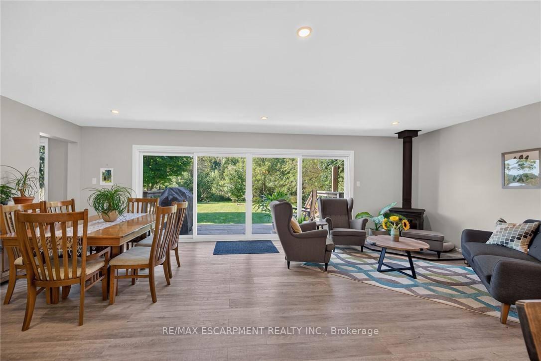 Photo 11 of 8105 Leeming Road, Hamilton, Rural Glanbrook — HOMEH