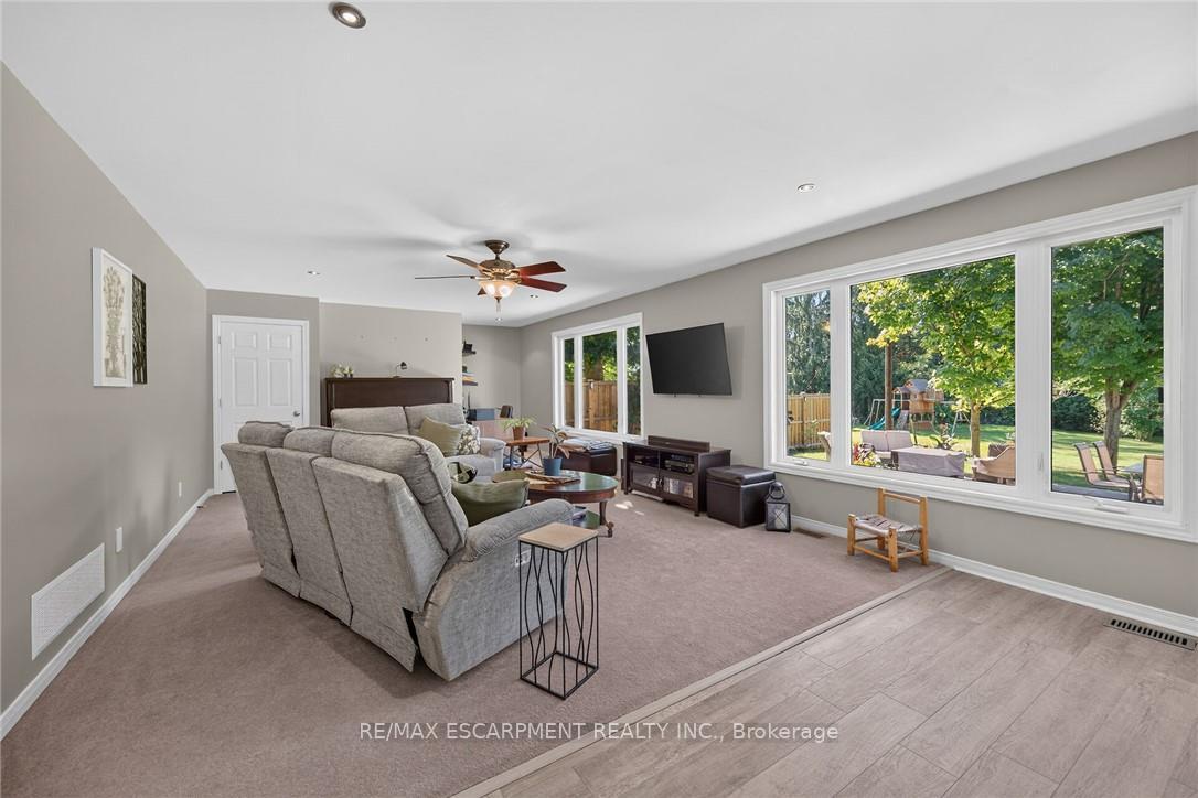 Photo 18 of 8105 Leeming Road, Hamilton, Rural Glanbrook — HOMEH