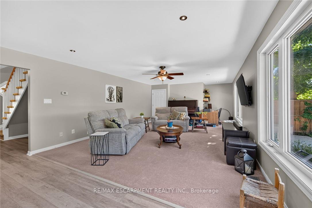Photo 19 of 8105 Leeming Road, Hamilton, Rural Glanbrook — HOMEH