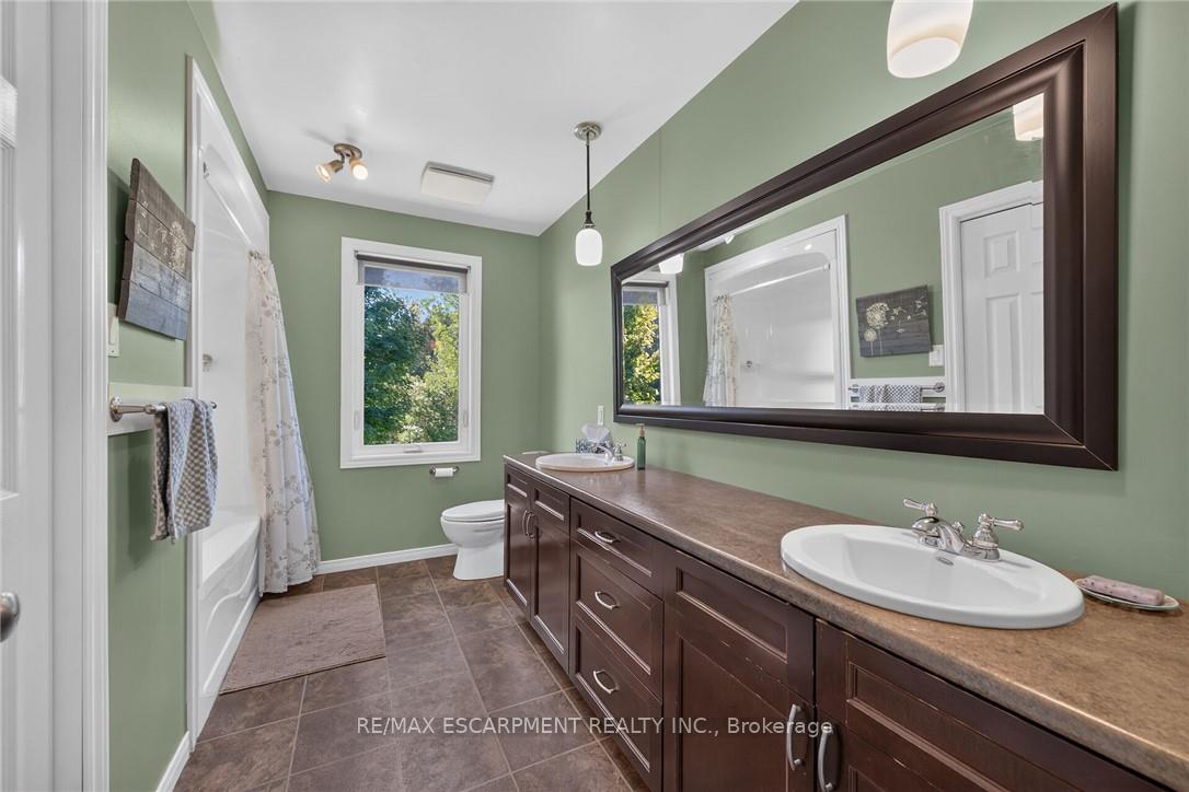 Photo 31 of 8105 Leeming Road, Hamilton, Rural Glanbrook — HOMEH