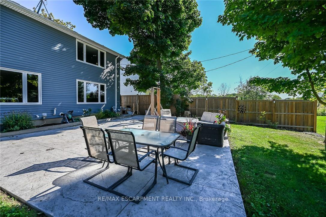 Photo 36 of 8105 Leeming Road, Hamilton, Rural Glanbrook — HOMEH
