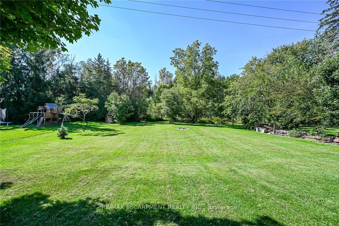 Photo 37 of 8105 Leeming Road, Hamilton, Rural Glanbrook — HOMEH