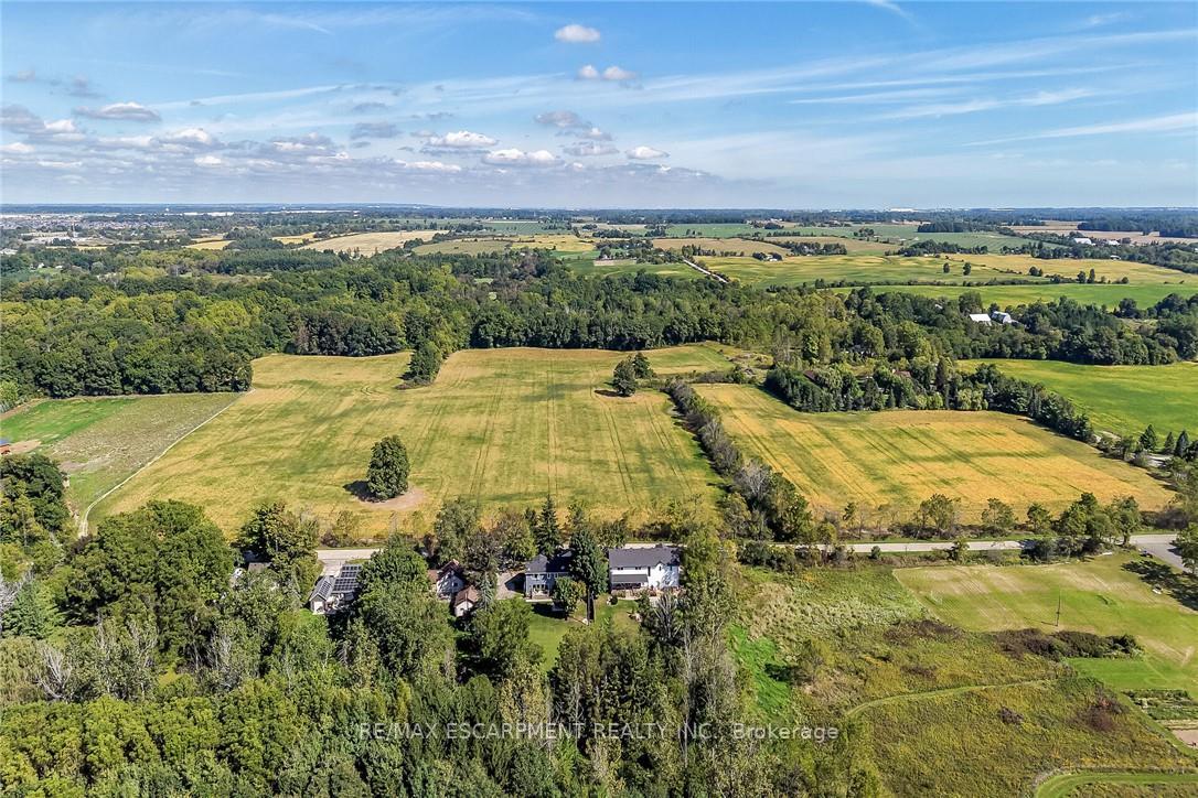Photo 44 of 8105 Leeming Road, Hamilton, Rural Glanbrook — HOMEH