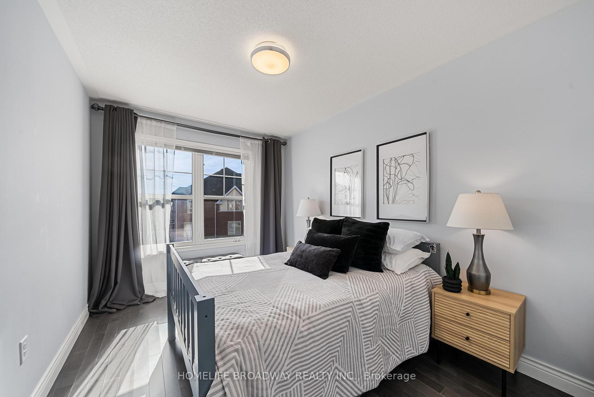 Photo 22 of 57 All Points Drive, Whitchurch-Stouffville, Stouffville — HOMEH