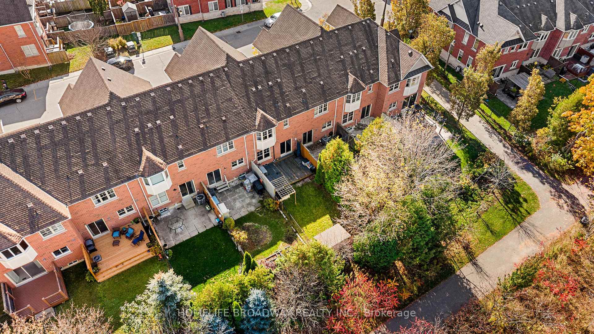 Photo 34 of 57 All Points Drive, Whitchurch-Stouffville, Stouffville — HOMEH