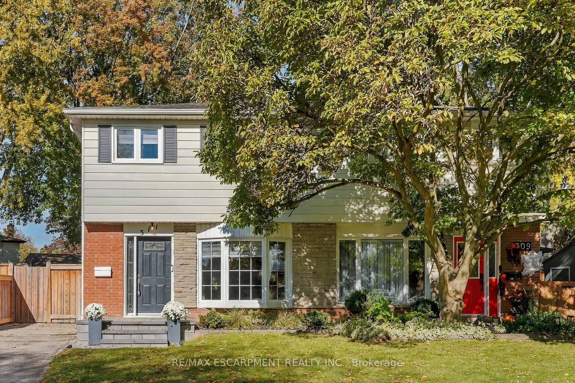Photo 1 of 311 Montego Road, Mississauga, Cooksville — HOMEH