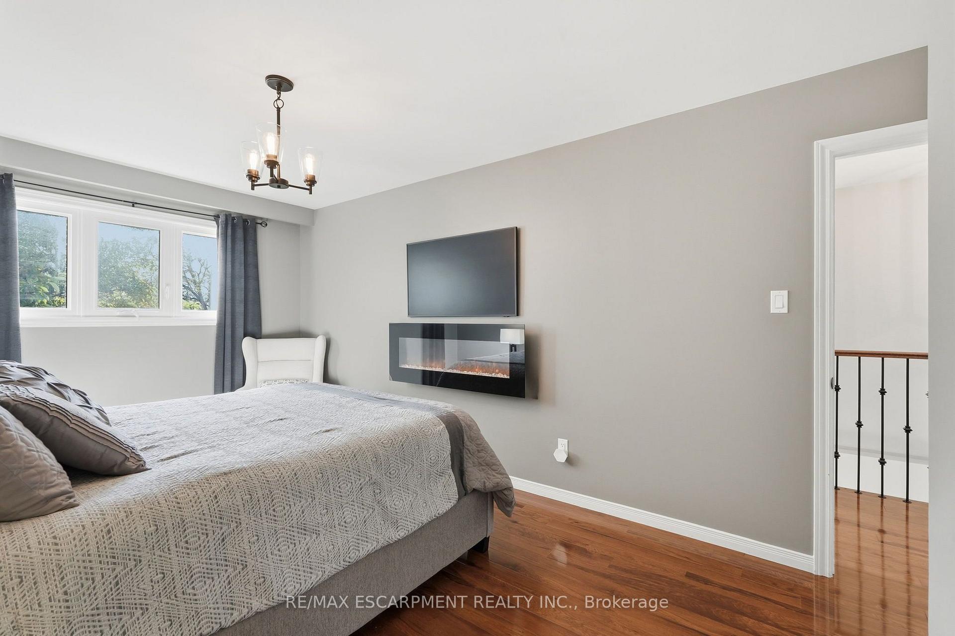 Photo 18 of 311 Montego Road, Mississauga, Cooksville — HOMEH