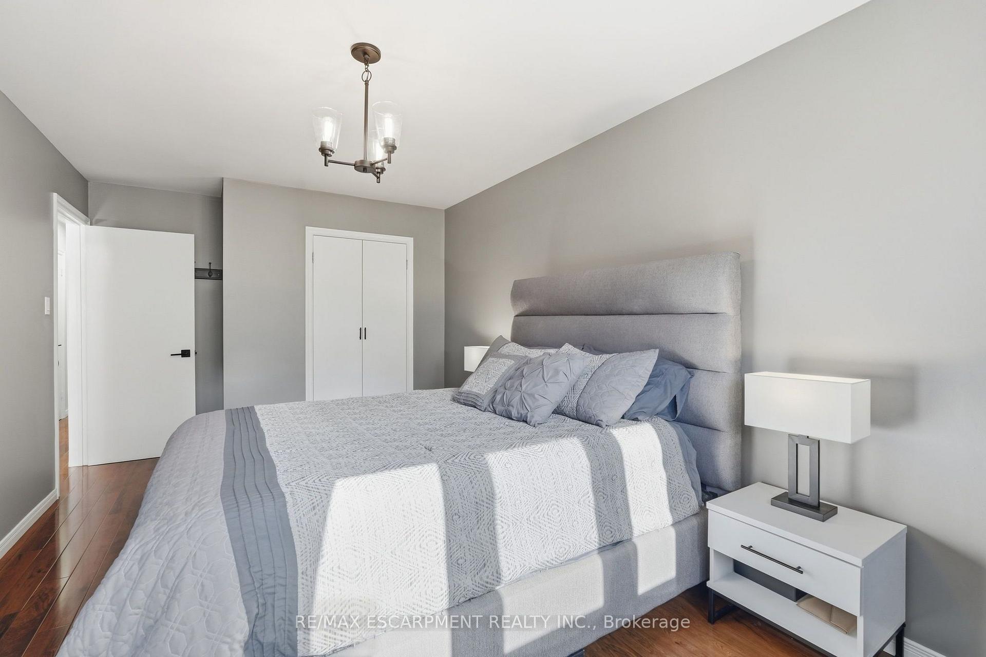 Photo 19 of 311 Montego Road, Mississauga, Cooksville — HOMEH