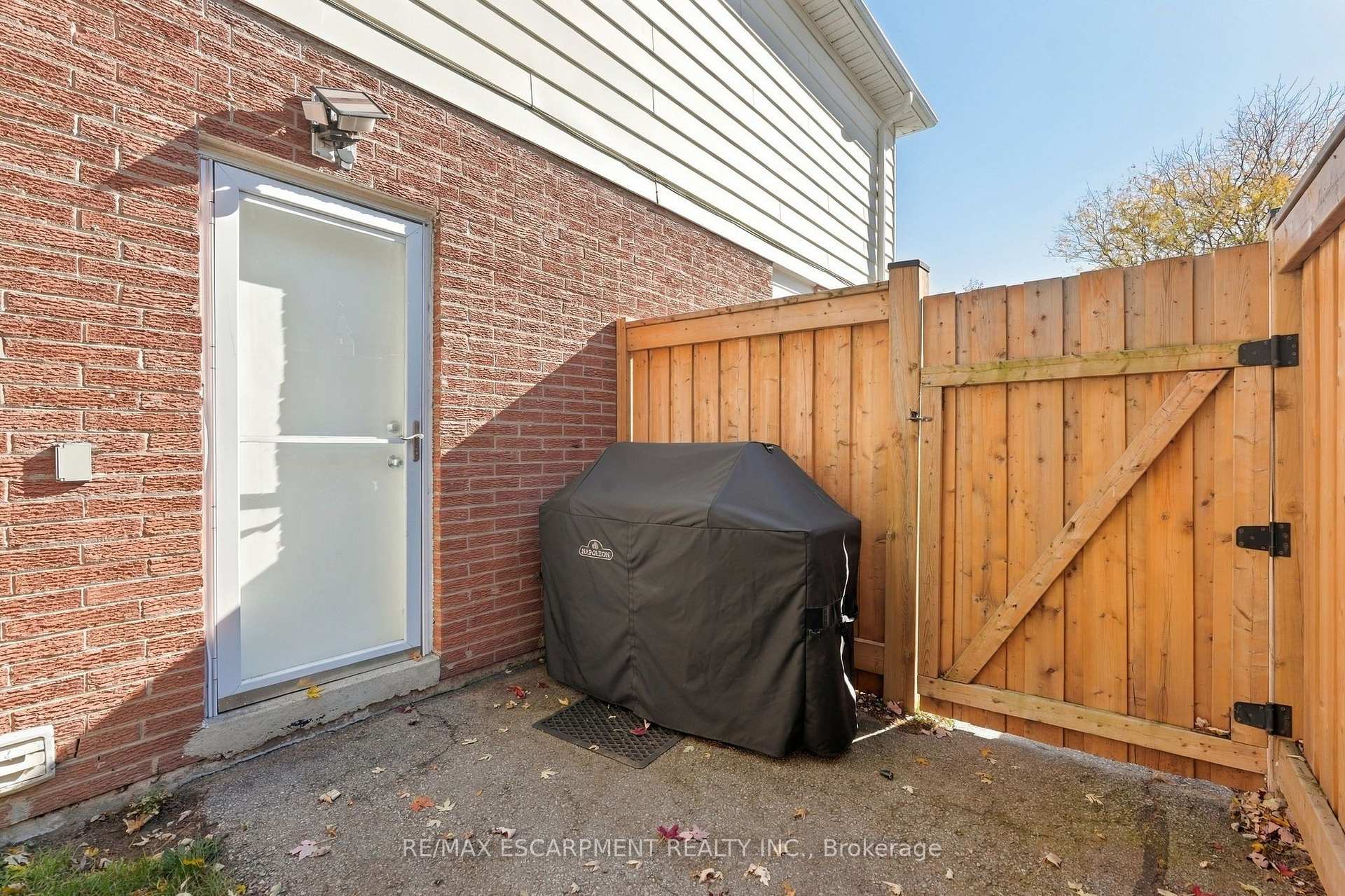 Photo 39 of 311 Montego Road, Mississauga, Cooksville — HOMEH