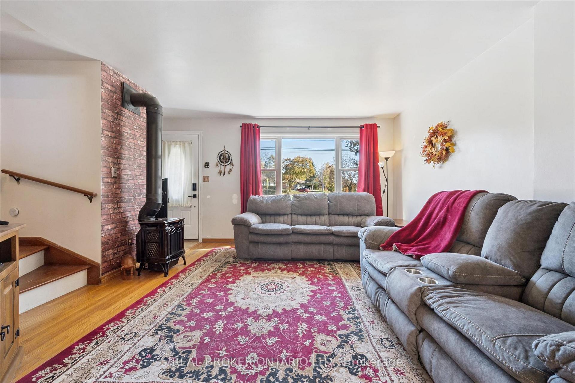 Photo 7 of 100 Waverley Drive, Guelph, Riverside Park — HOMEH