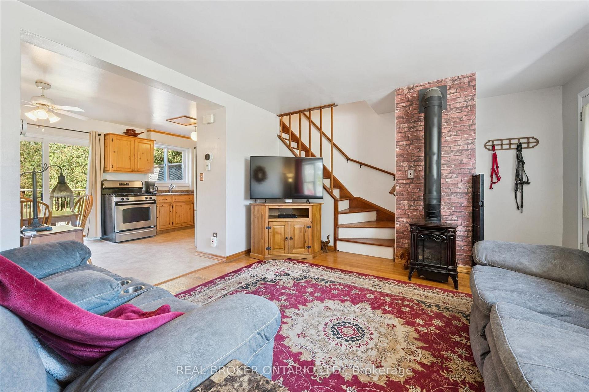 Photo 9 of 100 Waverley Drive, Guelph, Riverside Park — HOMEH