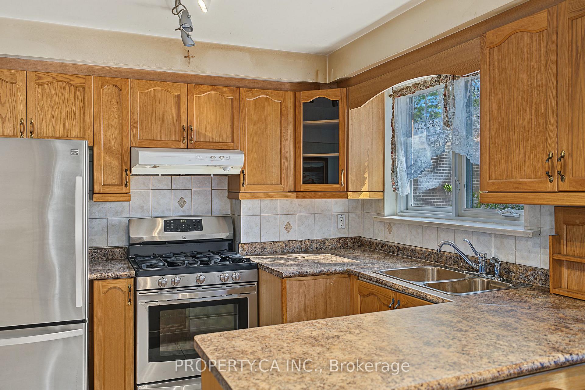 Photo 15 of 63 Bennett Road, Scarborough, West Hill — HOMEH