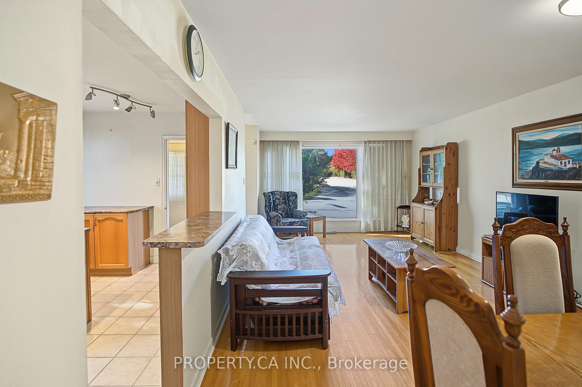 Photo 16 of 63 Bennett Road, Scarborough, West Hill — HOMEH