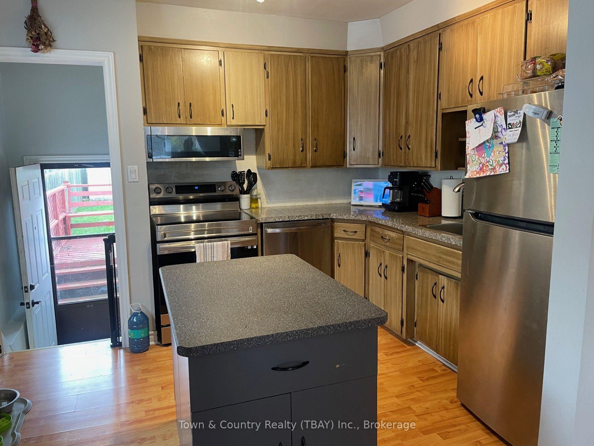 Photo 15 of 116 Harold Street S, Thunder Bay, McKeller Park — HOMEH