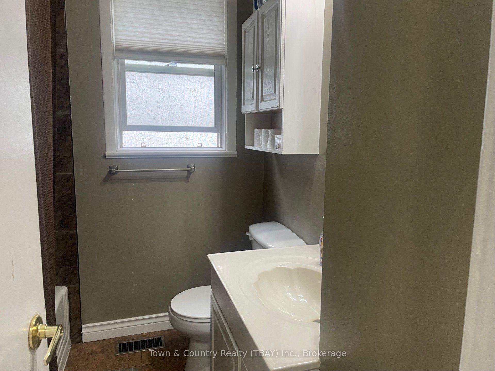 Photo 22 of 116 Harold Street S, Thunder Bay, McKeller Park — HOMEH