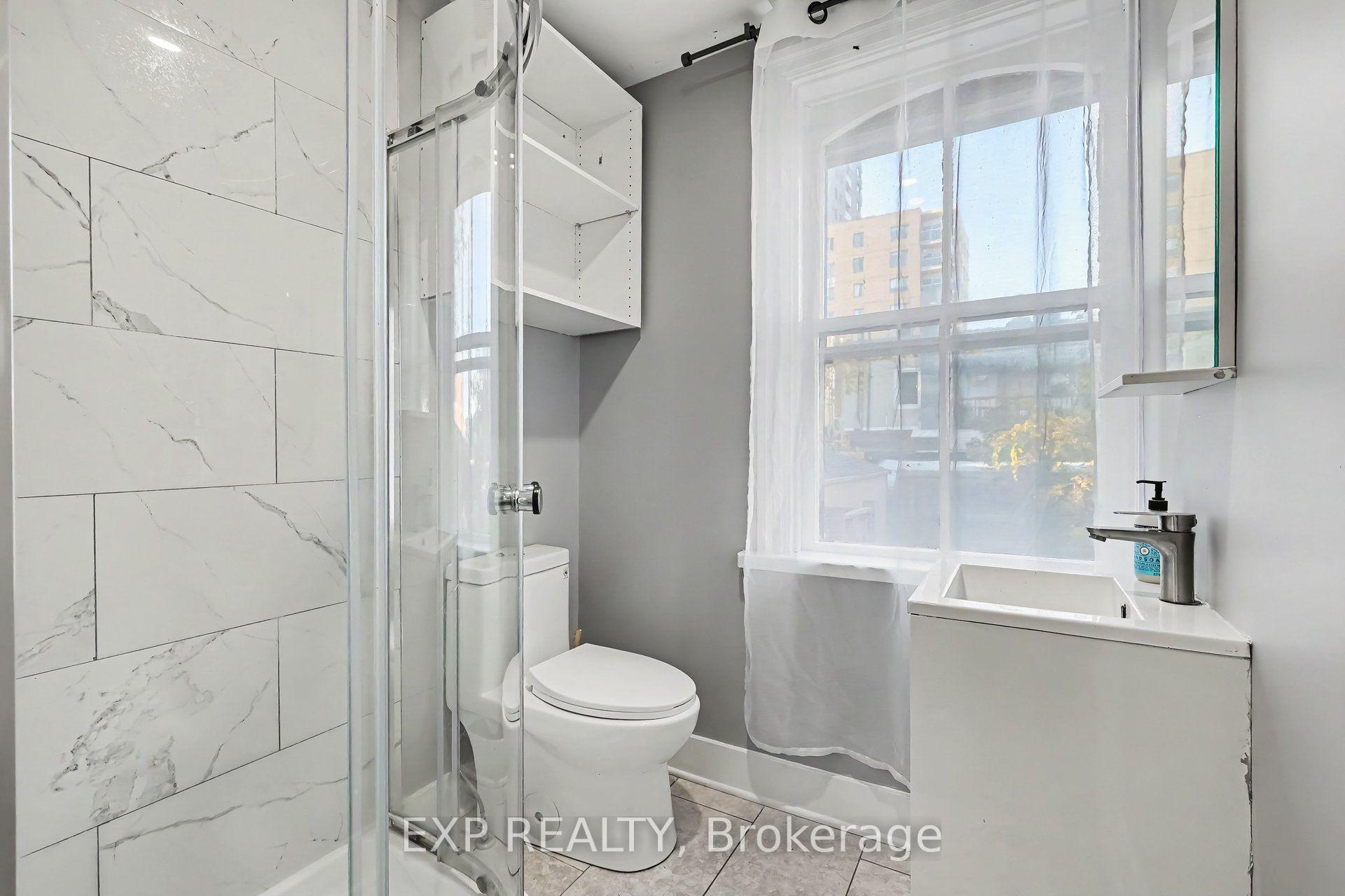 Photo 17 of Unit B, 419 Bresserer Street, Ottawa, Sandy Hill — HOMEH