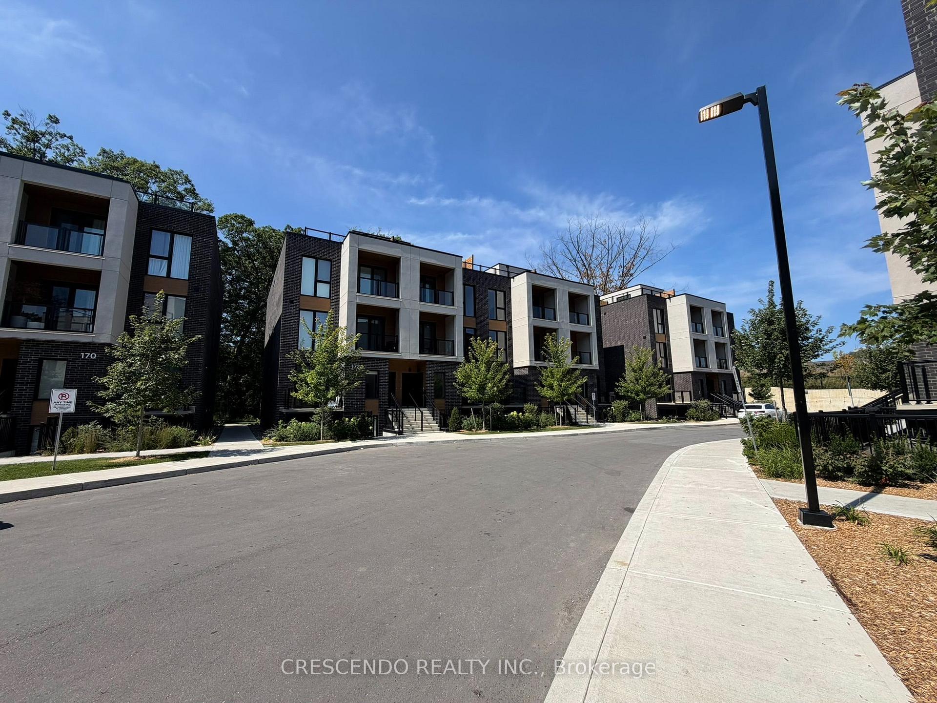Front of Unit 8, 176 Clonmore Drive