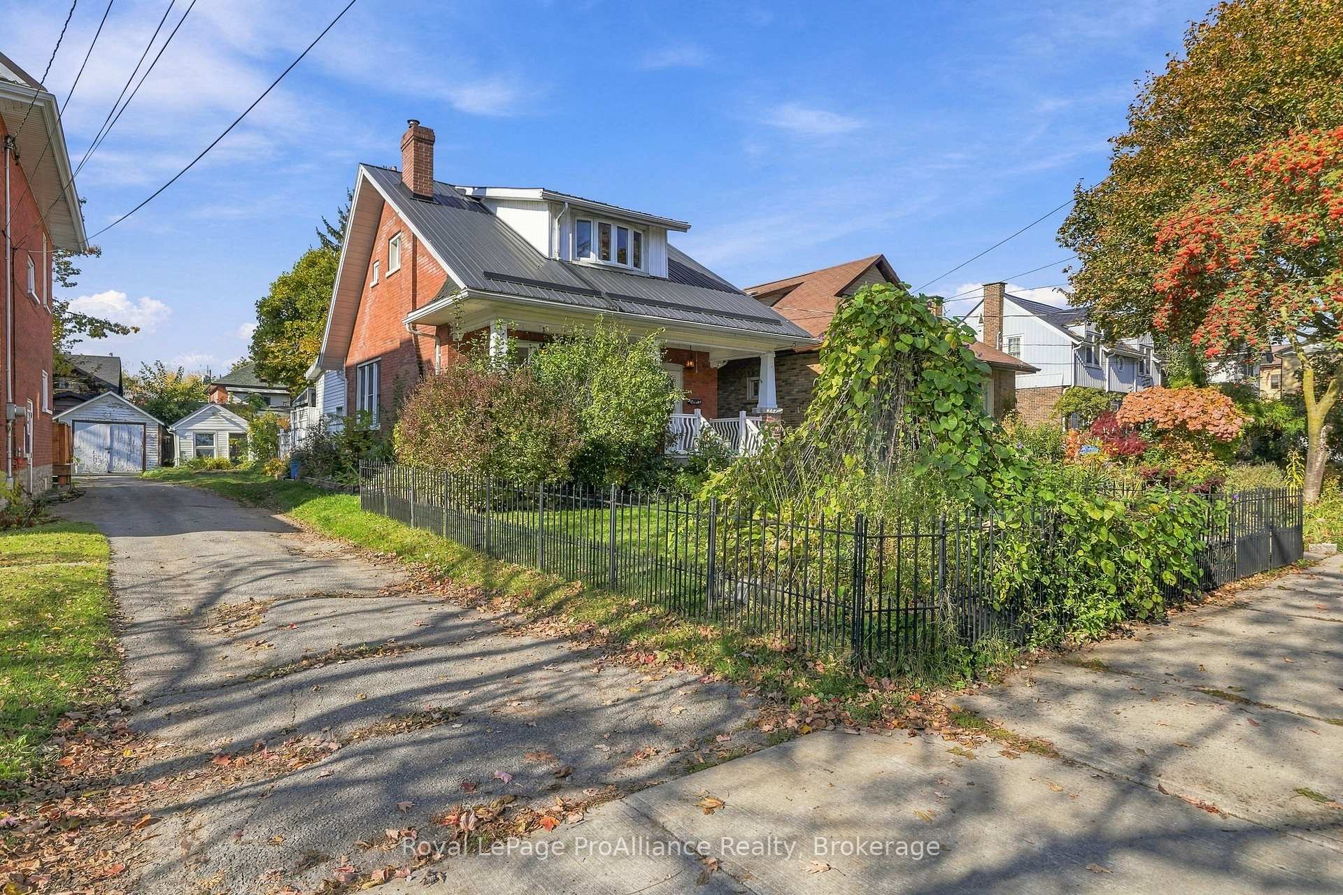 Photo 31 of 156 William Street, Belleville, Belleville Ward — HOMEH