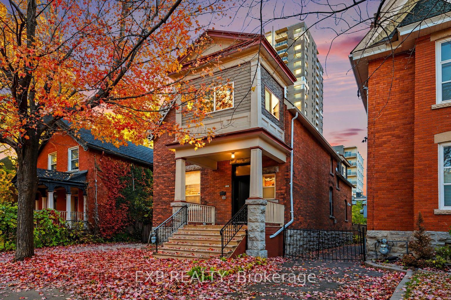 Photo 3 of Unit A, 419 Bresserer Street, Ottawa, Sandy Hill — HOMEH