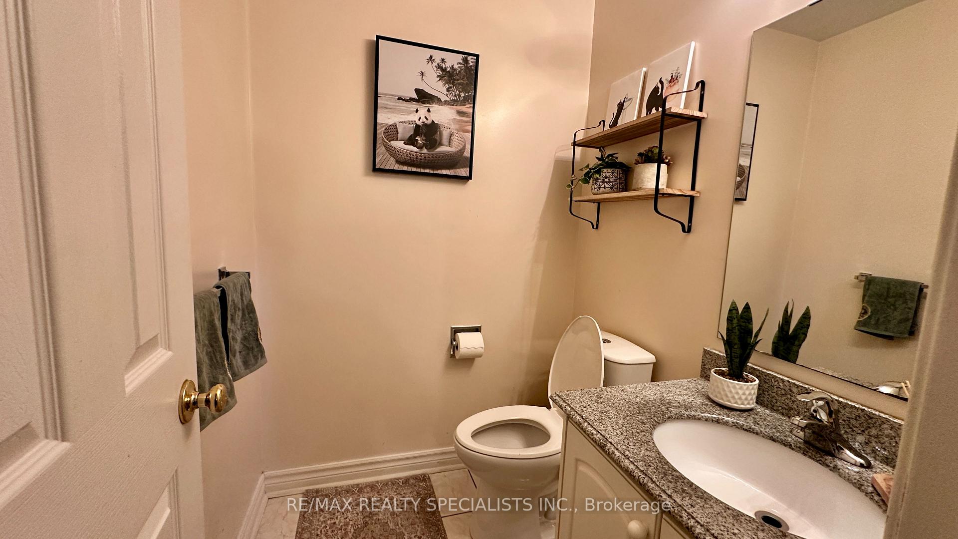 Photo 15 of 5929 Leeside Crescent, Mississauga, Central Erin Mills — HOMEH