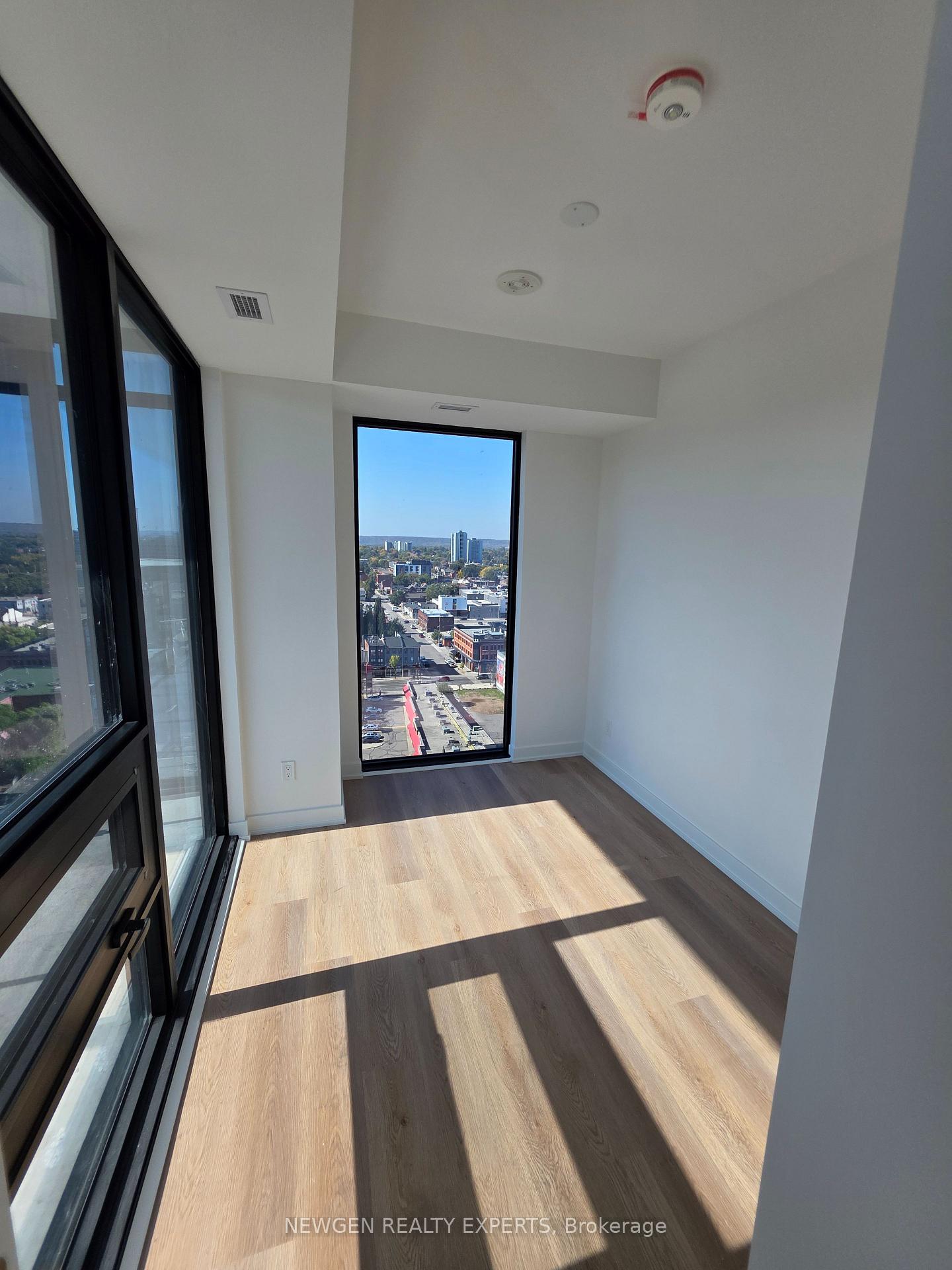 Photo 11 of Unit 1606, 91 John Street N, Hamilton, Beasley — HOMEH