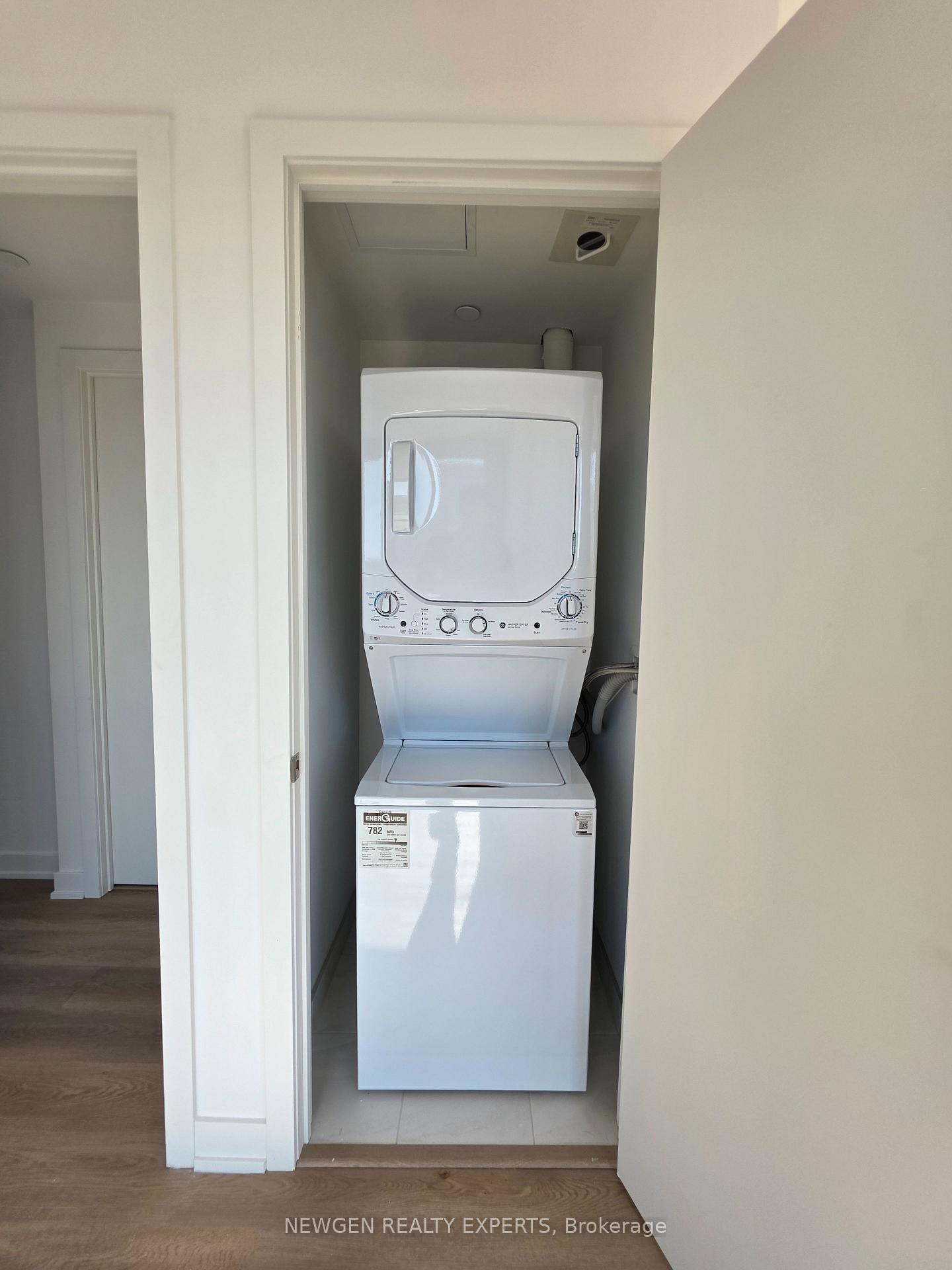 Photo 16 of Unit 1606, 91 John Street N, Hamilton, Beasley — HOMEH