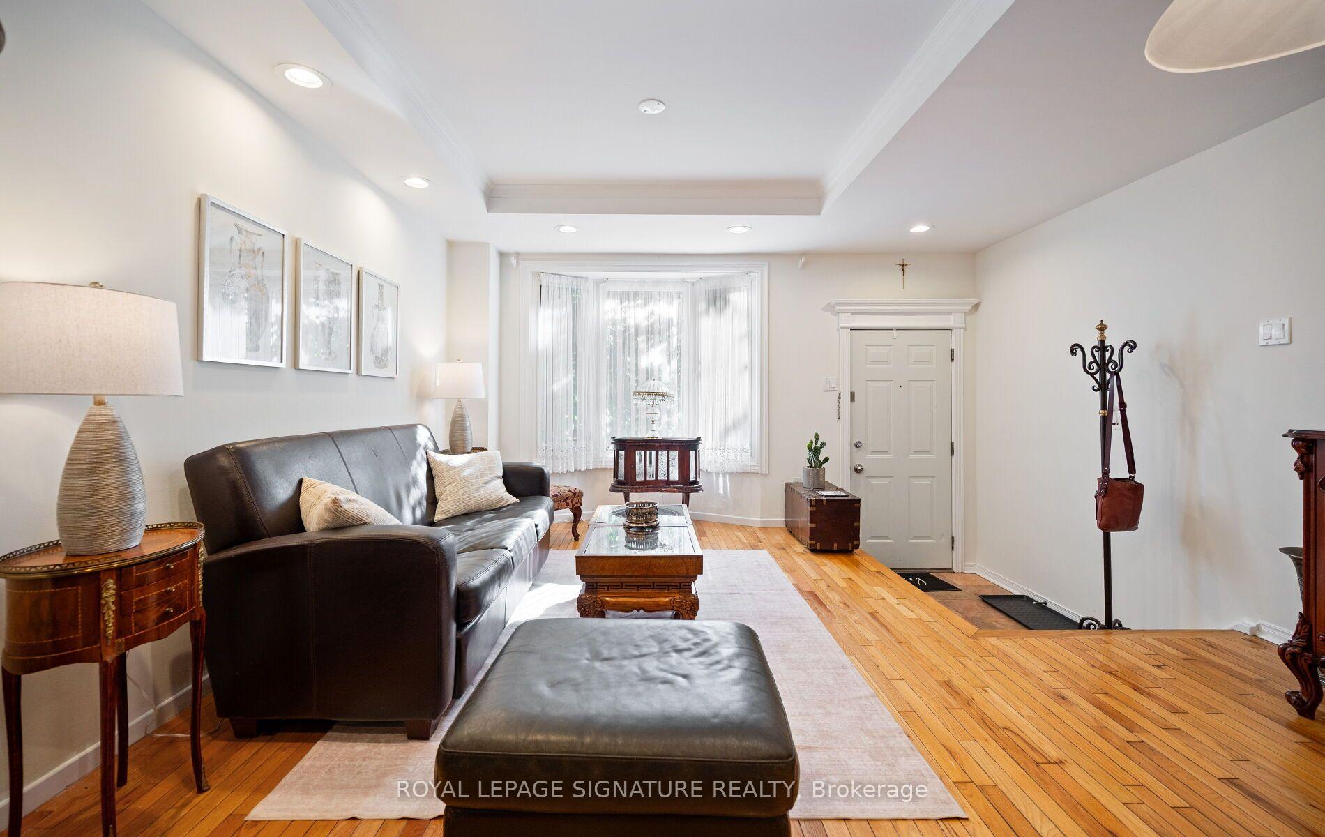 Photo 4 of 3160 Dundas Street, Toronto, Junction Area — HOMEH